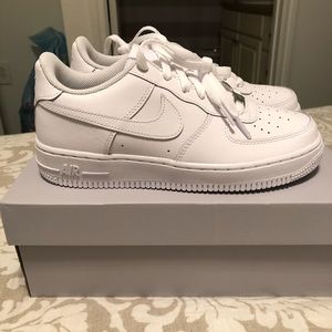 Nike Air Force 1 (GS) NEVER WORN